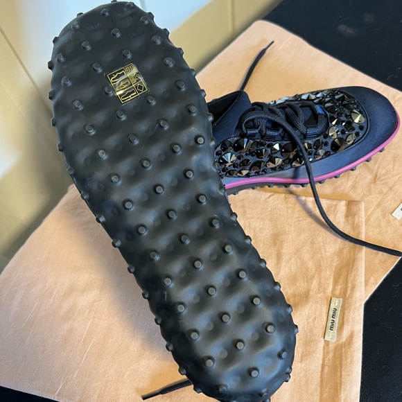 Astro Runner Trainer MIU MIU
Size EU 40 US 10 UK 8.5 - Picture 6 of 11